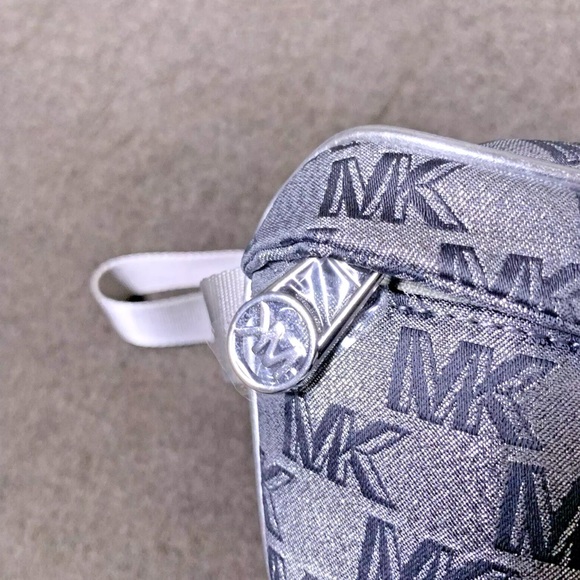 Michael Kors Women's Metallic Logo Jacquard Belt Bag NWT - Picture 6 of 8